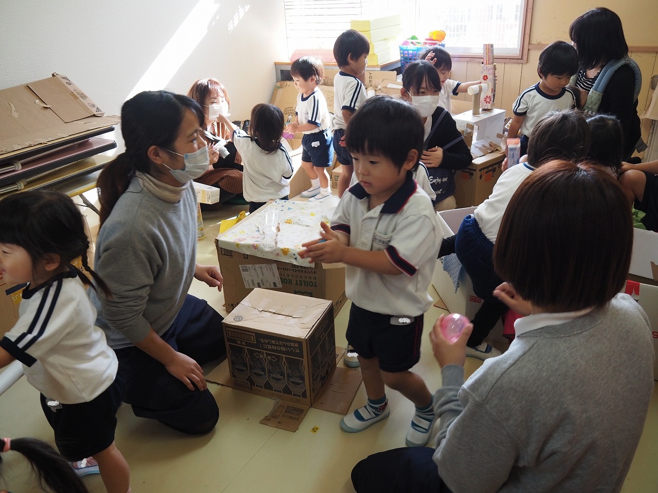 造形遊び最終参観(少め)