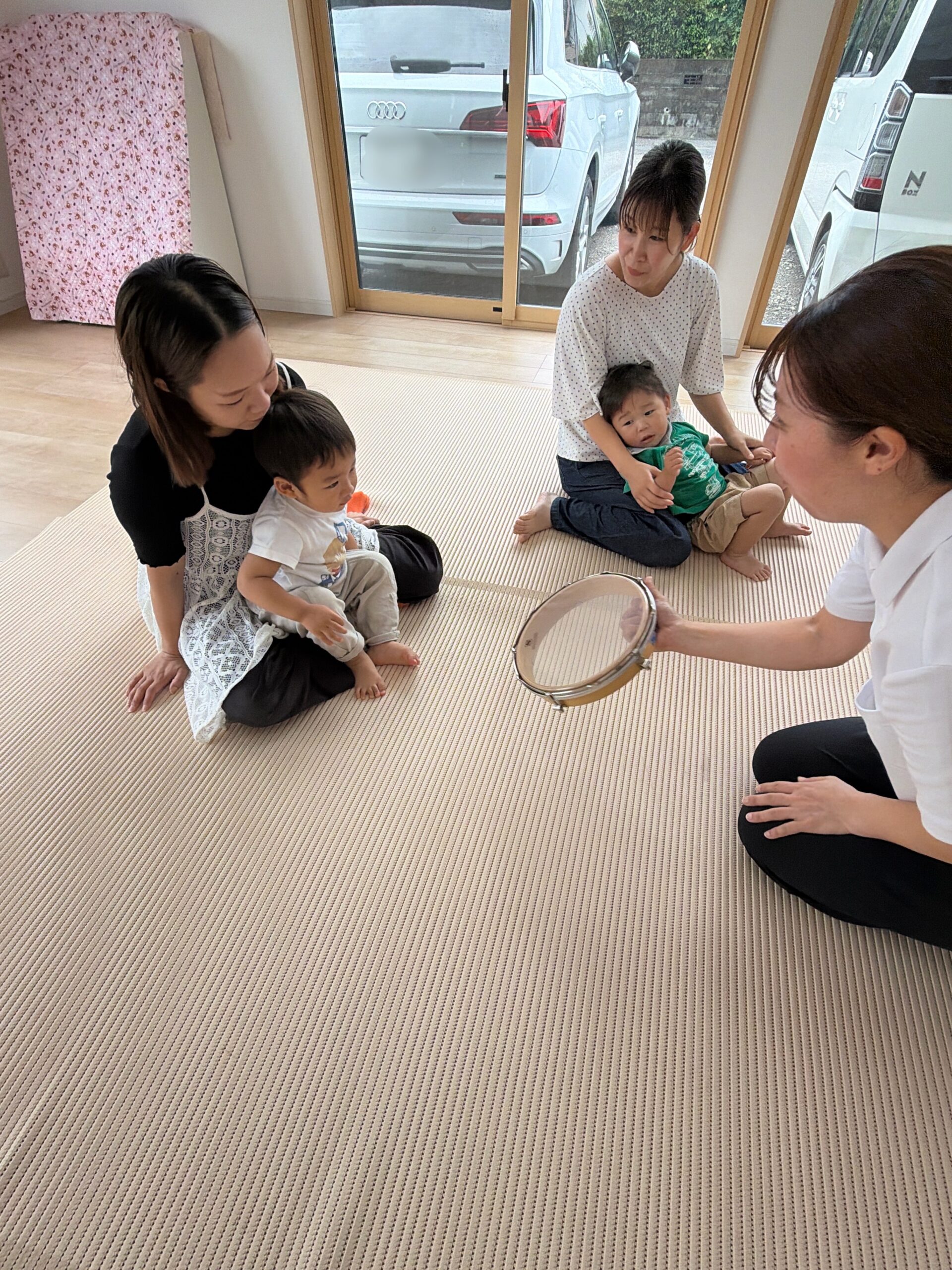 6月9日のようす。（1歳児親子クラス　ほし組）